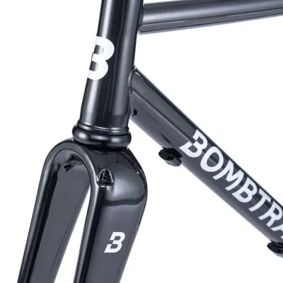 Bombtrack Hook